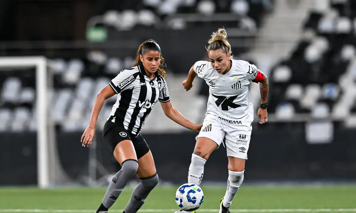 Santos abre vantagem sobre Botafogo na final do Brasileiro A2