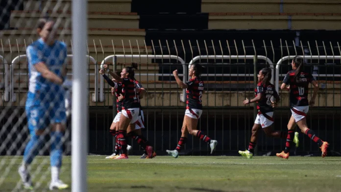 Flamengo vence Palmeiras e abre vantagem nas quartas do Brasileiro Feminino