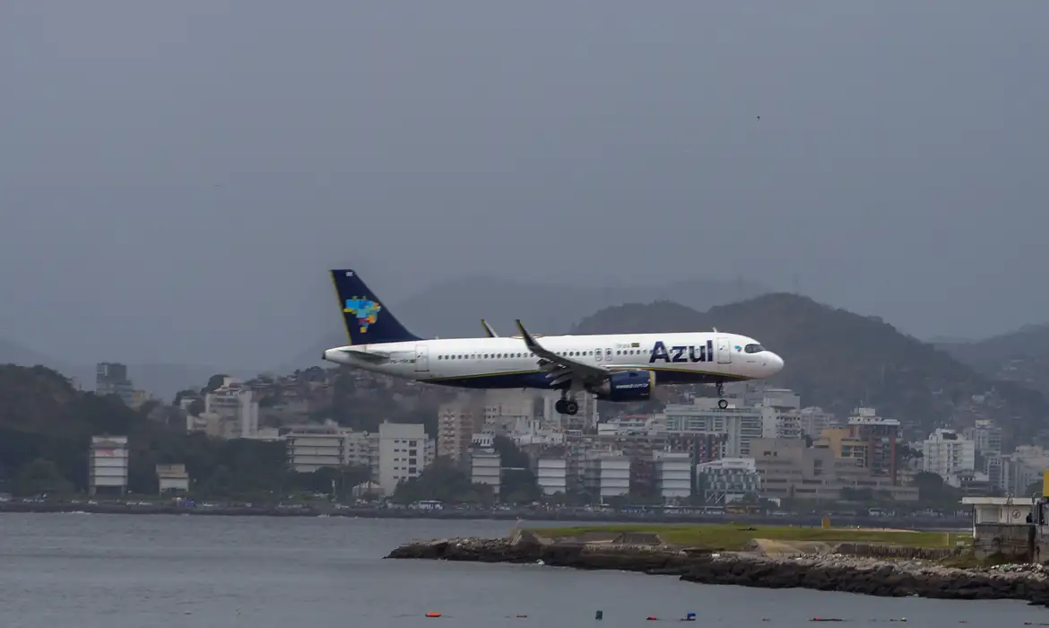 Santos Dumont é liberado e vai operar até mais tarde nesta terça