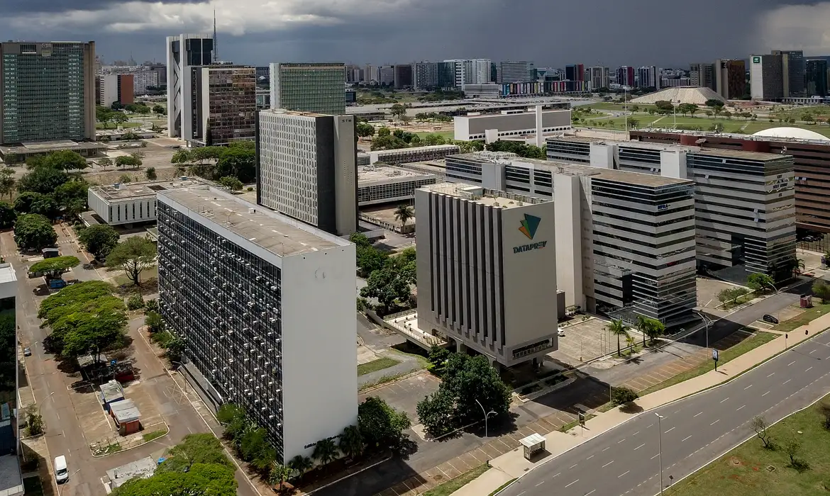 CGU abre 40 processos sobre descontos ilegais em pensões do INSS