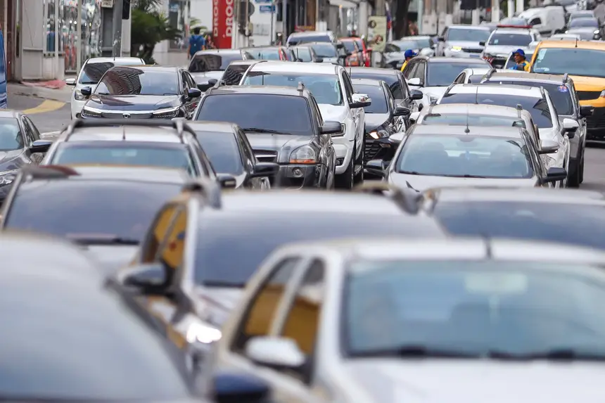 Detran reforça importância do licenciamento e alerta para prazo final do calendário 2025