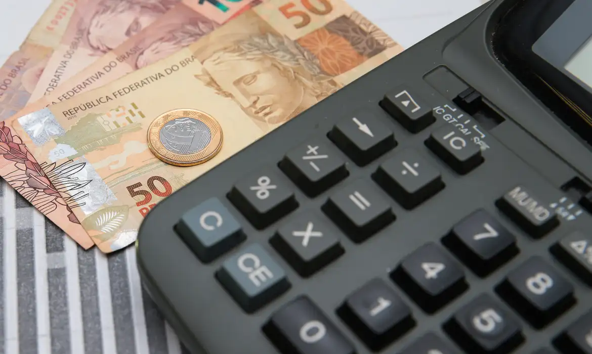 País crescerá 2,4% em 2025, acima da América Latina, diz Banco Mundial