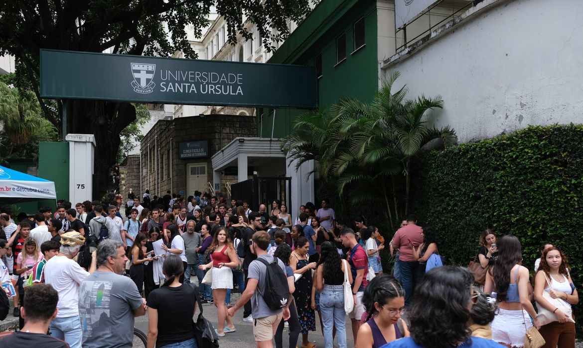 Após fazer o Enem, candidatos manifestam confiança e expectativa 