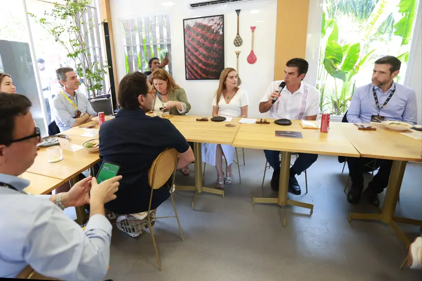 Helder Barbalho destaca protagonismo da Amazônia em encontro com empresários, promovido pelo Brazil Journal