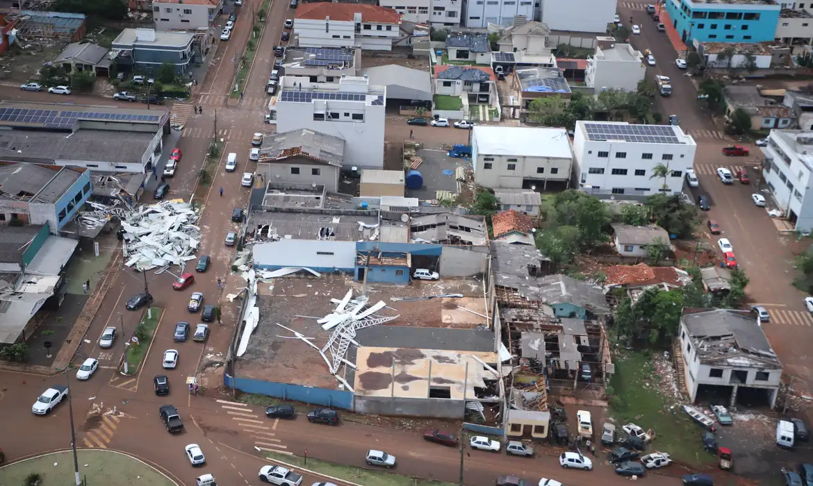 Tornado no Paraná aumenta pressão por decisões concretas na COP30