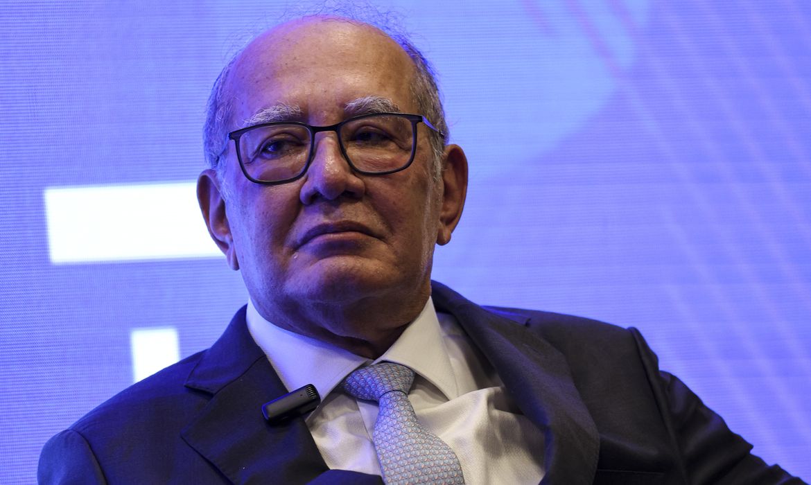 Gilmar nega blindagem do STF e diz que Lei do Impeachment “caducou”