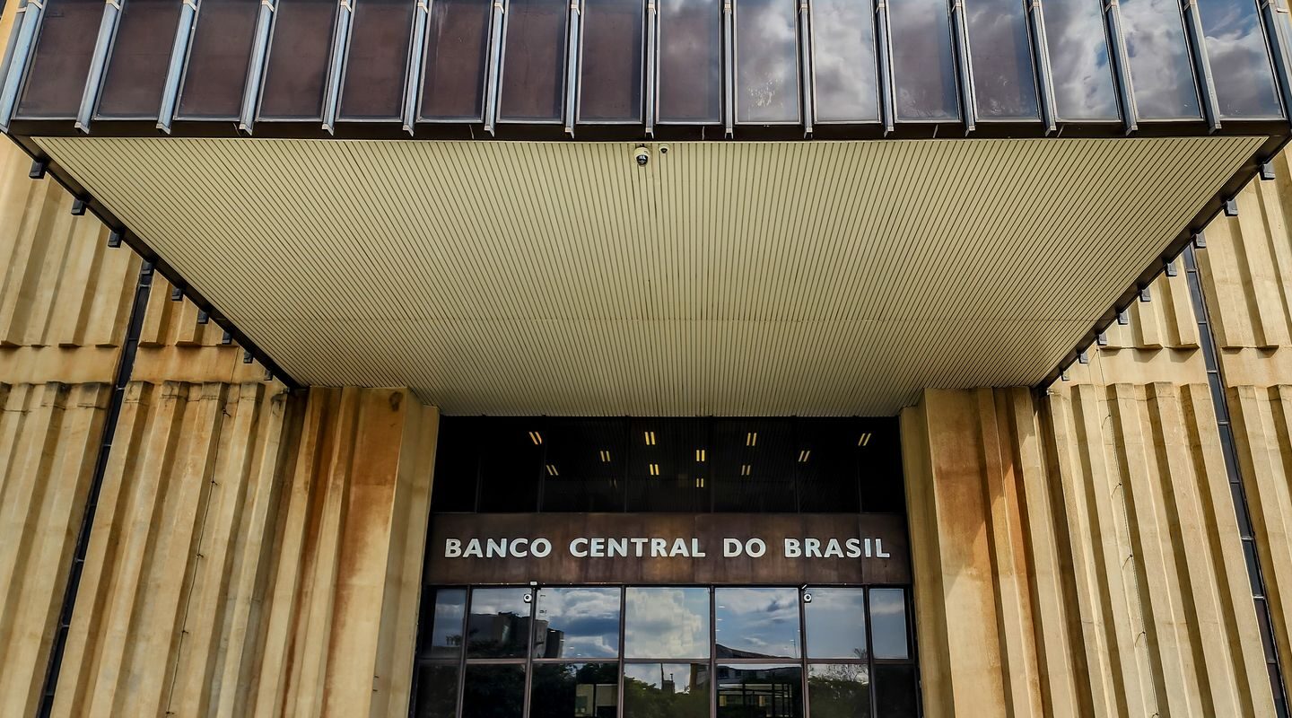 Copom se reúne nesta quarta com petróleo sob pressão da guerra