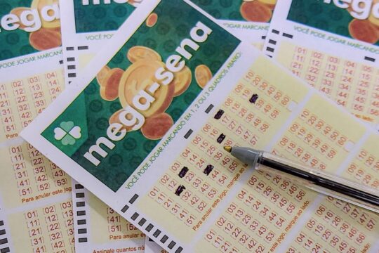 Mega-Sena acumula mais uma vez e prêmio principal vai a R$ 102 milhões
