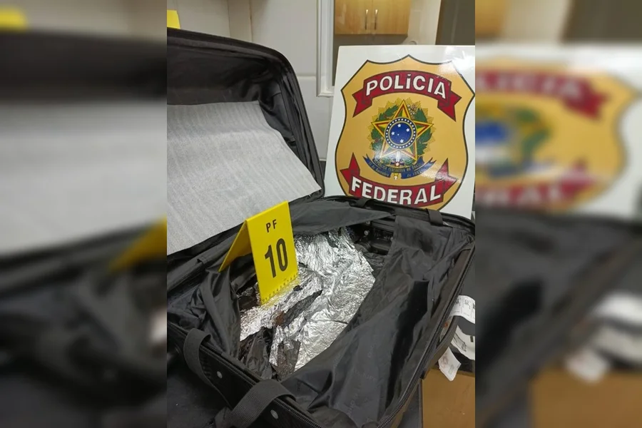 Raio-X identifica droga em bagagem e PF prende brasileira no Aeroporto de Fortaleza