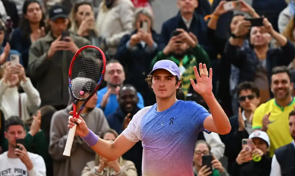 João Fonseca desiste de ATP 250 de Brisbante devido à lesão na lombar