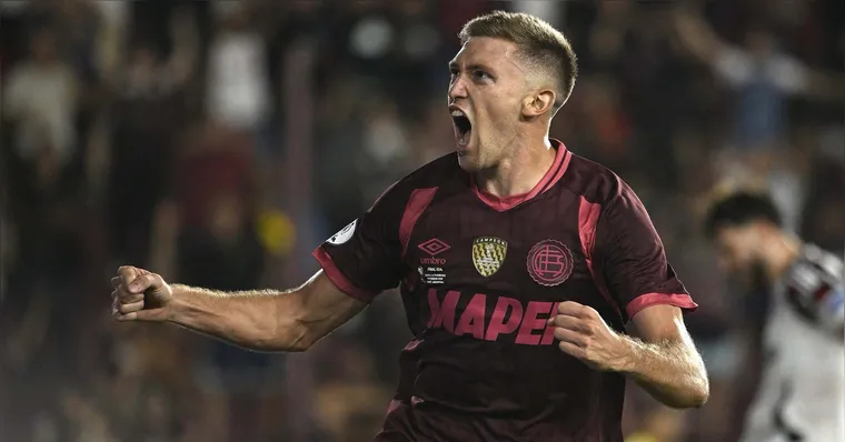 Flamengo perde para o Lanús na ida da Recopa, mas mantém cenário aberto