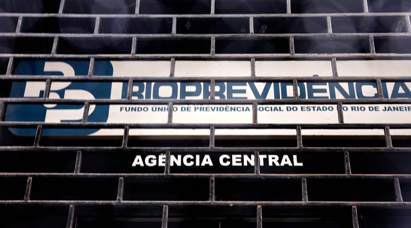 Operação contra Castro mira aportes de R$ 3,6 bi em fundos do Master