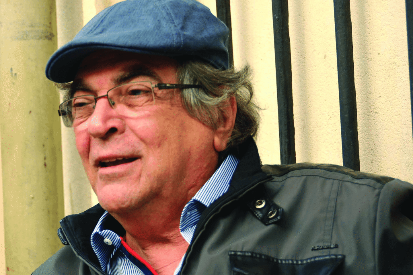 “Ruy Antônio Barata lança o livro ‘Esse rio é minha rua’”
