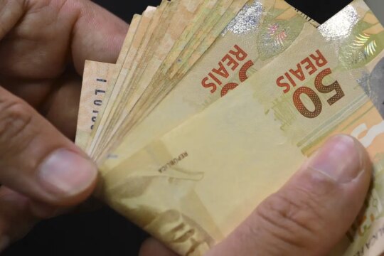 IR zero para quem ganha até R$ 5 mil vale a partir deste mês