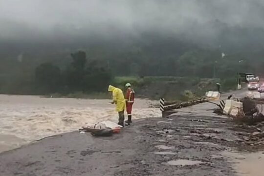 Inmet emite alerta de chuvas intensas para 14 unidades da federação