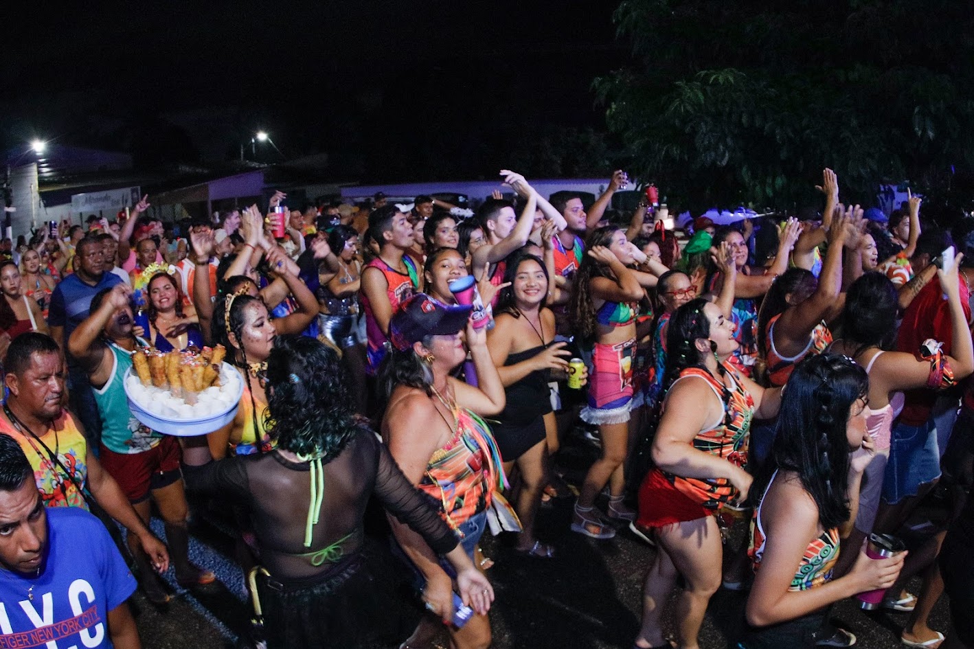 Bloquinhos de Carnaval precisam de licença para desfilar em Belém; confira como solicitar