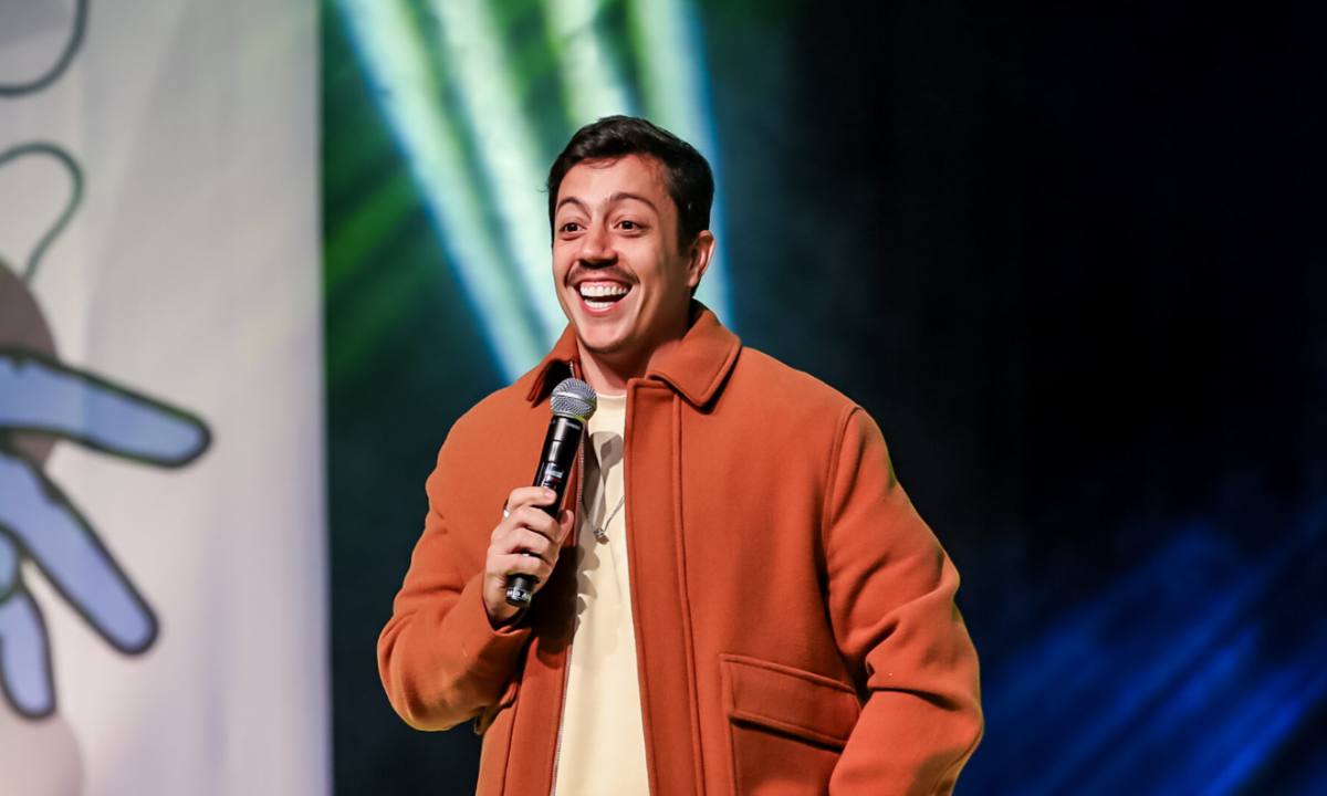 Humorista Renato Albani anuncia show em Belém em abril