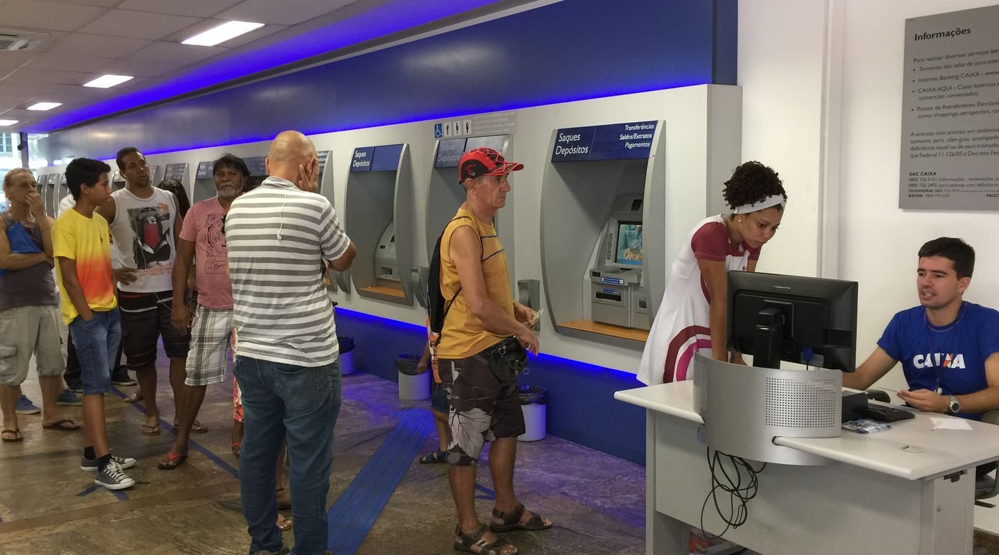 Feriado de Páscoa: bancos não abrem na Sexta-feira Santa; confira