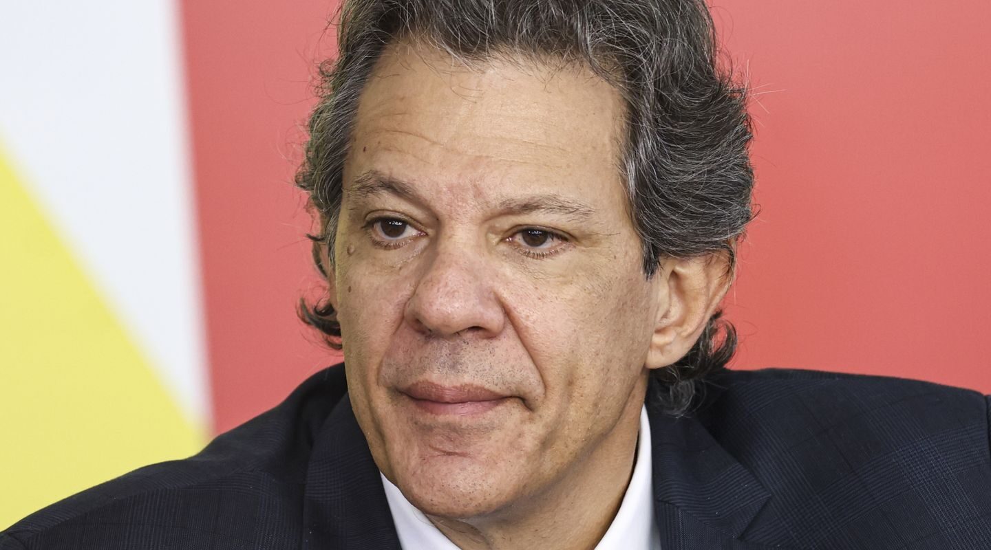 Haddad fará proposta aos estados para conter preços dos combustíveis
