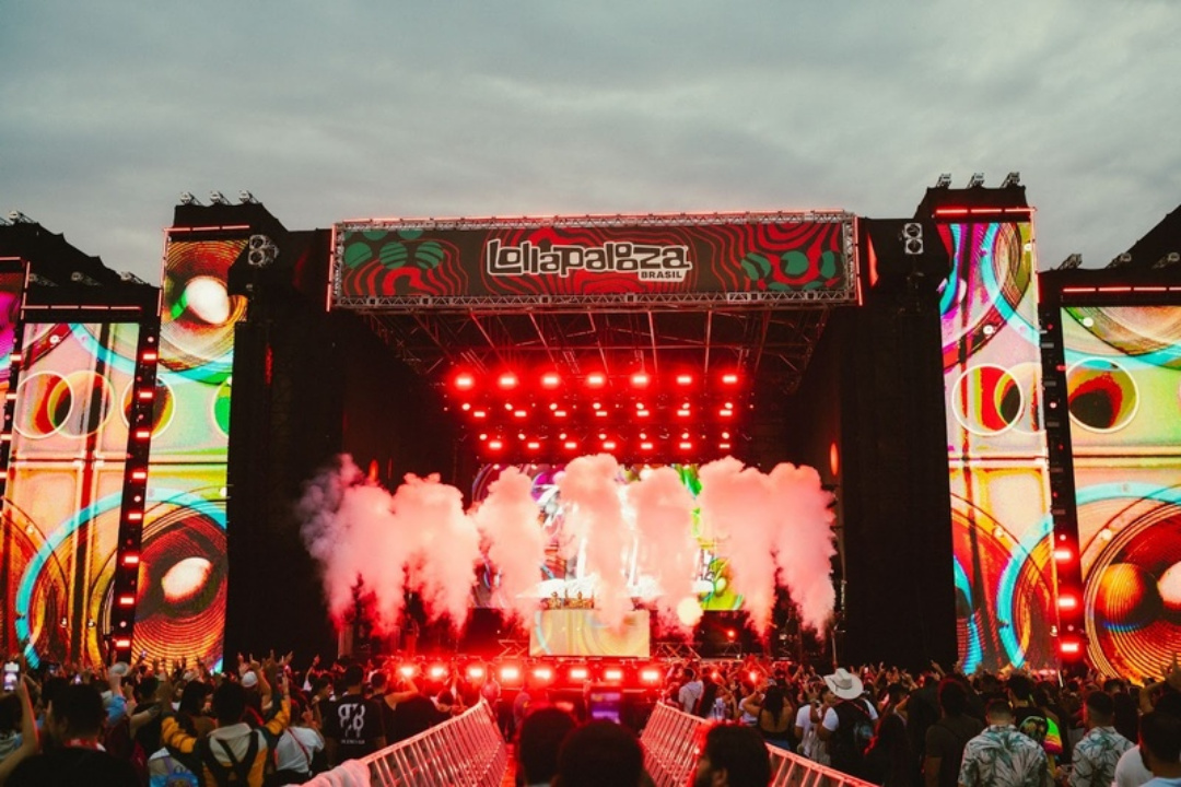 Lollapalooza 2026 começa hoje: veja horários e onde assistir