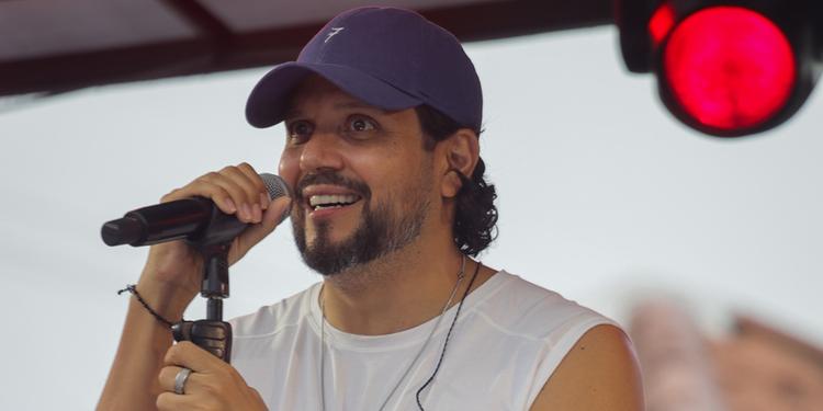 Nosso Tom leva projeto musical às ruas de Belém e chega ao Porto Futuro II