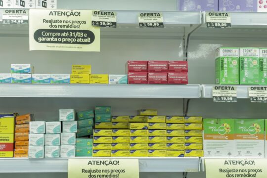 Supermercados já podem vender medicamentos; entenda