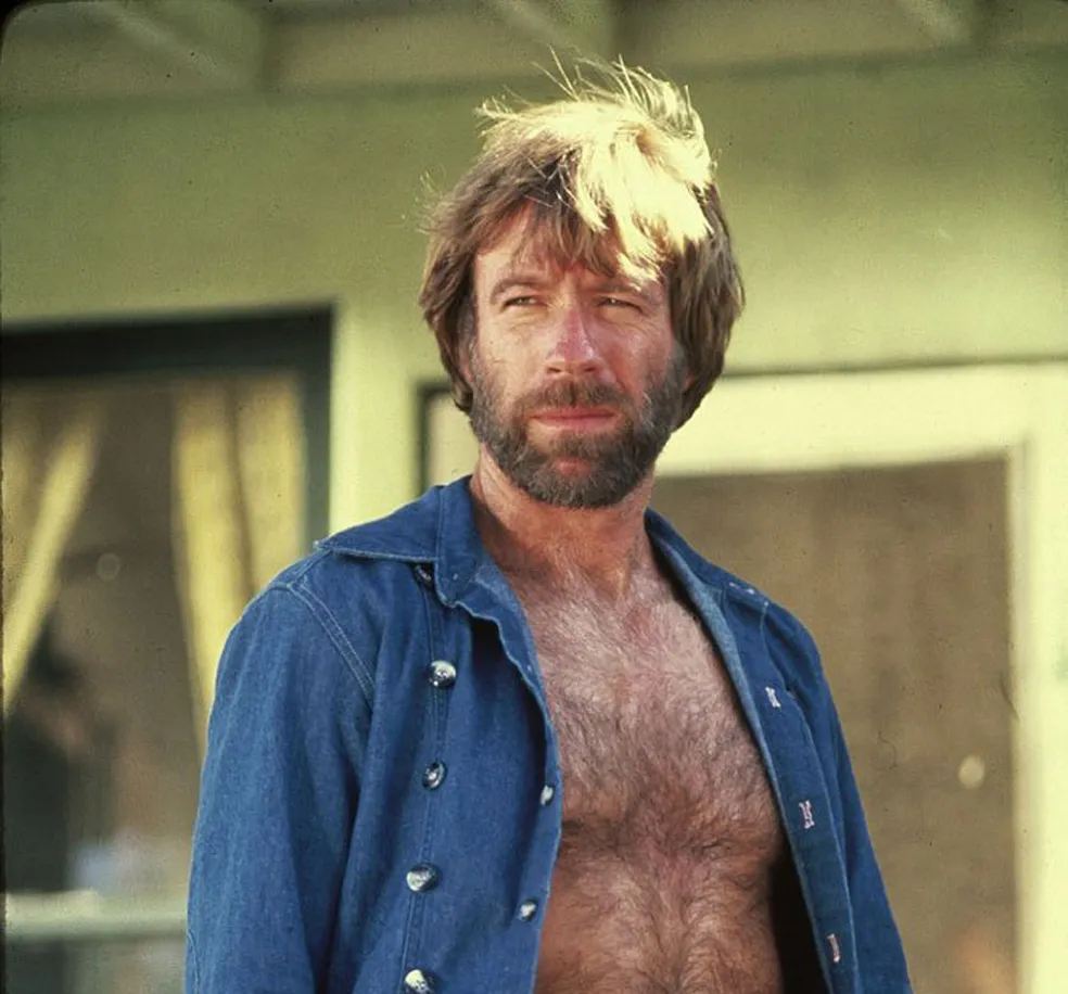 Chuck Norris morre aos 86 anos: astro do cinema de ação e ícone das artes marciais