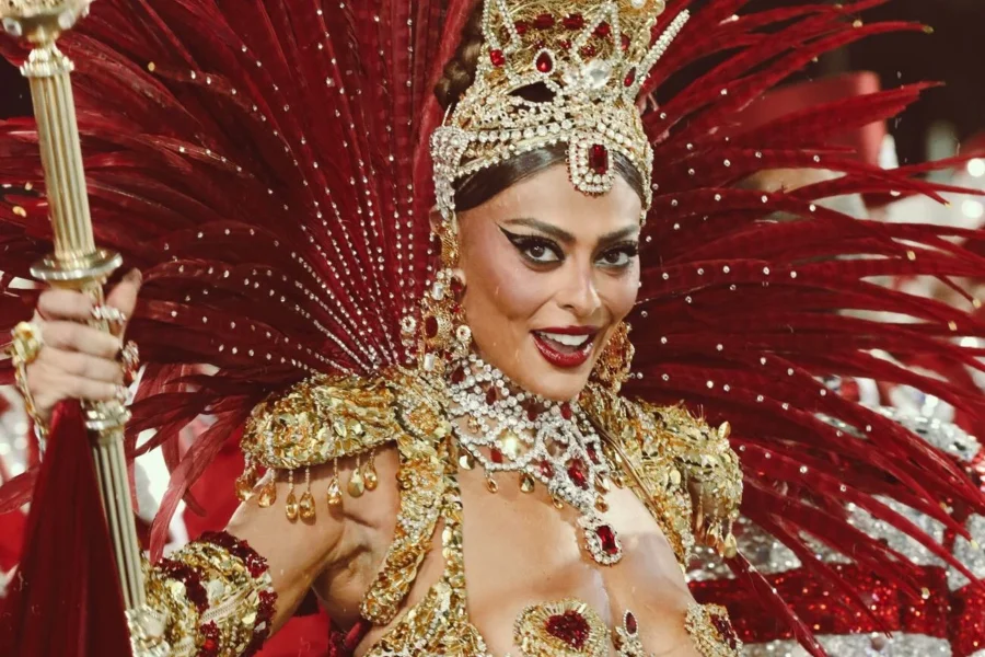 Juliana Paes deixa posto de rainha da Viradouro após título no Carnaval 2026