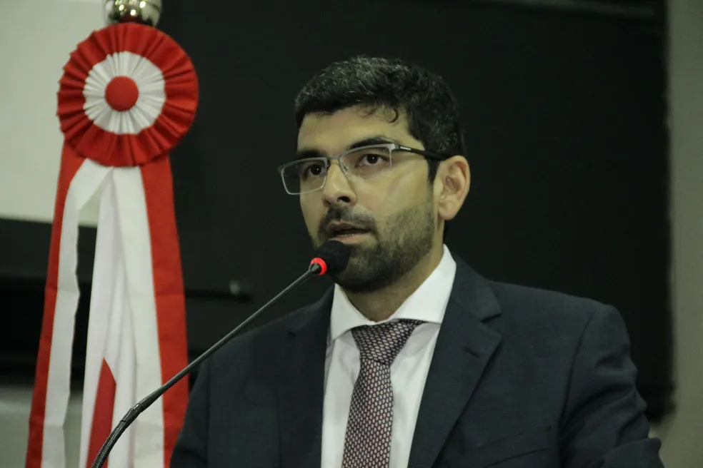 Daniel Santos propõe parcelar dívida previdenciária em 25 anos