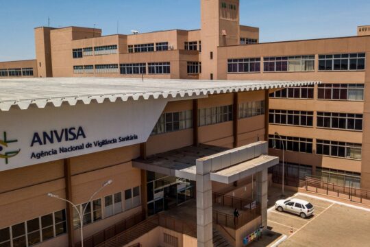 Anvisa discute norma para manipulação de canetas emagrecedoras