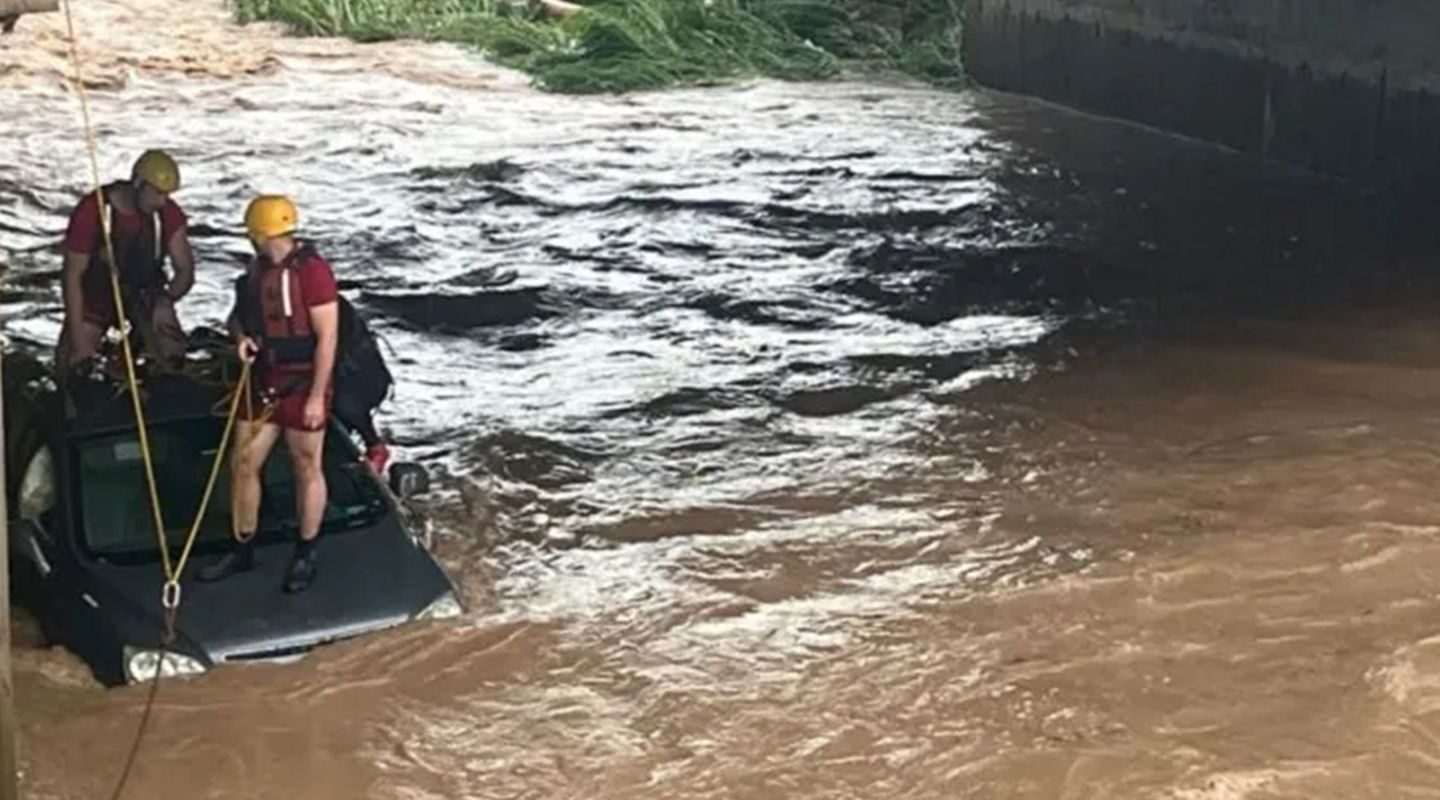 Bombeiros encontram corpo de desaparecida após chuva em Piracicaba