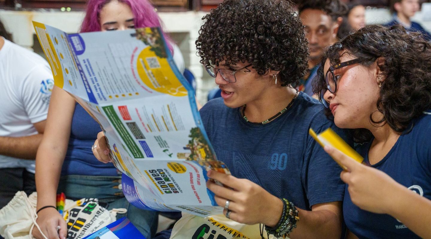 Campanha em escolas do DF alerta para prevenção de desastre climático