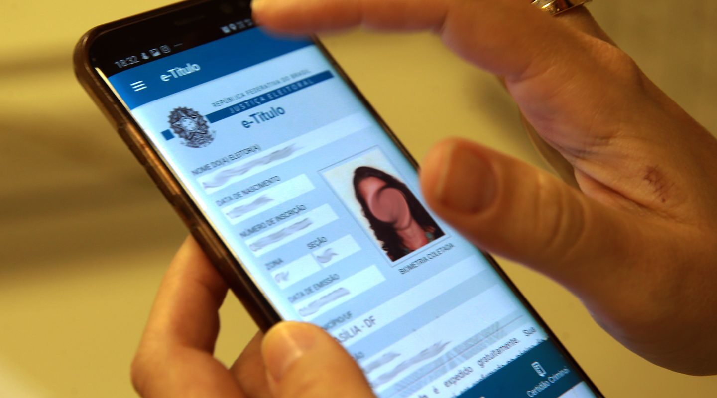 Eleitor tem um mês para regularizar pendências e ficar apto a votar
