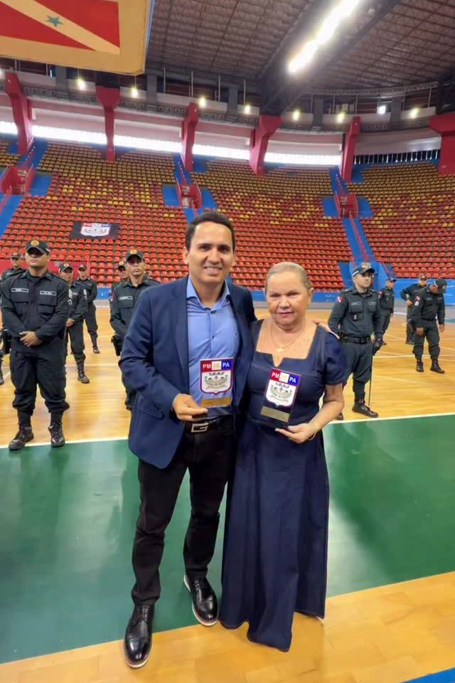 Cássio Andrade é homenageado durante evento no Mangueirinho