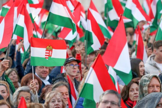 Hungria tem eleições neste domingo e Orbán pode deixar o poder