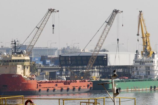 Justiça mantém liminar que derruba imposto na exportação de petróleo