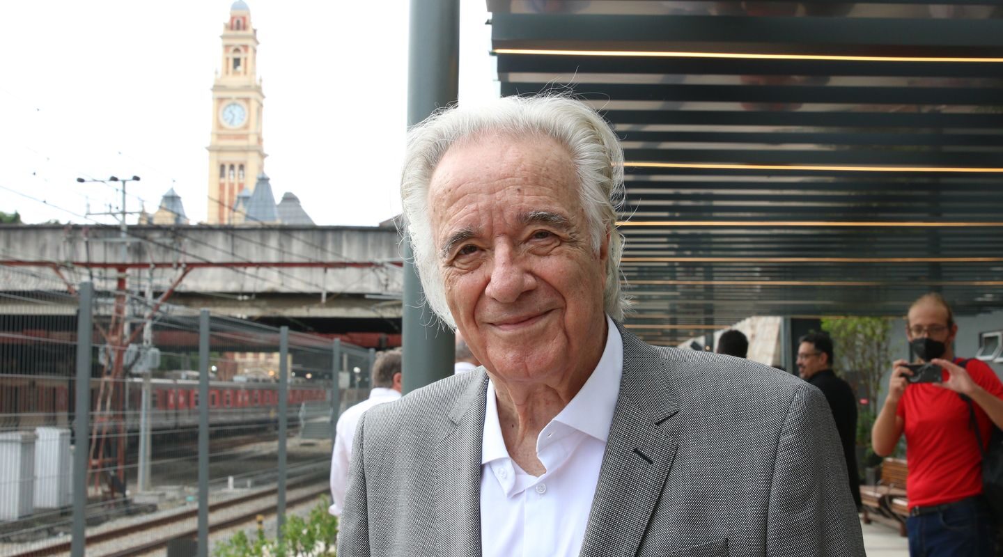 Na Mesa com Datena recebe maestro João Carlos Martins