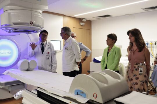 Novo aparelho vai acelerar diagnóstico de câncer infantil em São Paulo