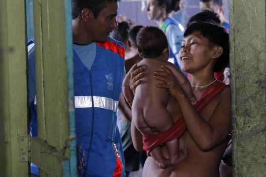 Óbitos por malária na terra Yanomami caíram 80% em 2025, diz governo