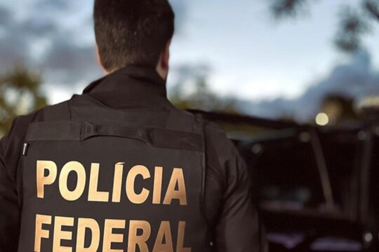 PF prende suspeito de distribuir imagens de abuso sexual infantil