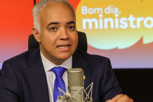 Periferia Viva vai construir ou reformar banheiros para 9 mil famílias
