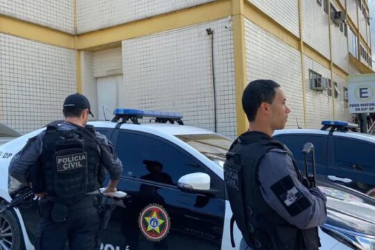 Rapper Oruam, a mãe e o irmão são procurados em operação contra o CV