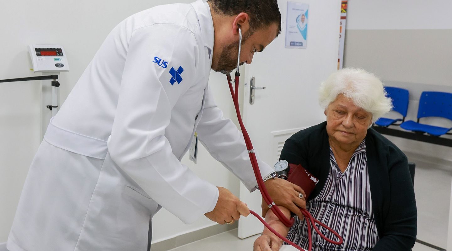 Vírus sincicial também traz risco para idosos, alertam especialistas
