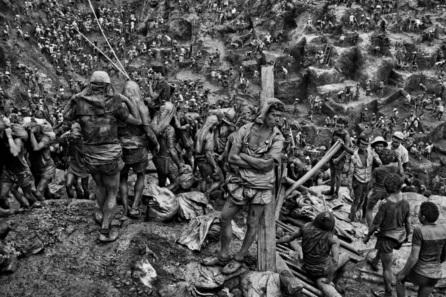 Exposição “Trabalhadores”, de Sebastião Salgado, estreia em Belém pela primeira vez no Norte