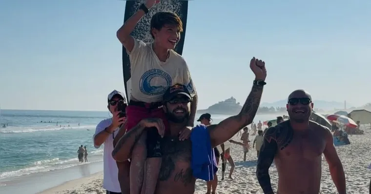 Filho de Scooby e Piovani conquista primeiro título no surfe aos 14 anos em Saquarema