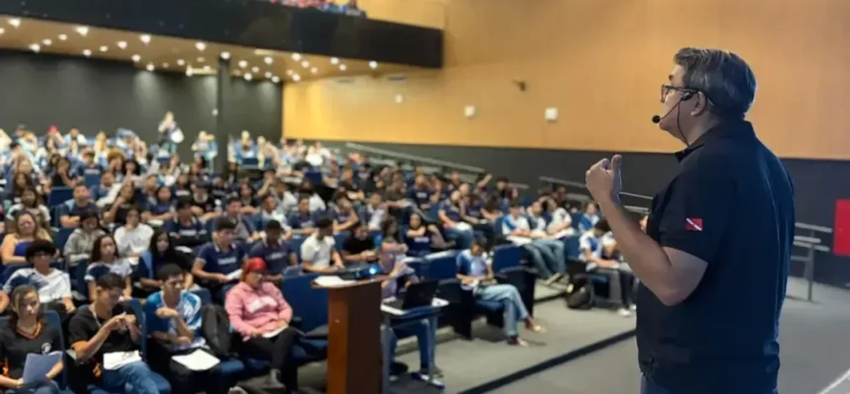 Aulão do Ativa Enem reúne mais de 300 alunos em Belém