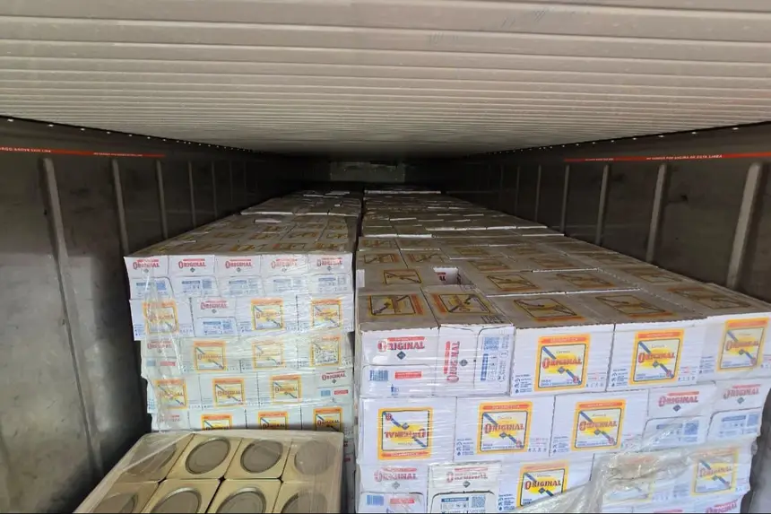 Sefa apreende carga de bebidas avaliada em R$ 95 mil em Conceição do Araguaia