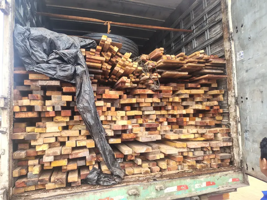Sefa apreende óleos lubrificantes e madeira serrada em fiscalizações no Pará