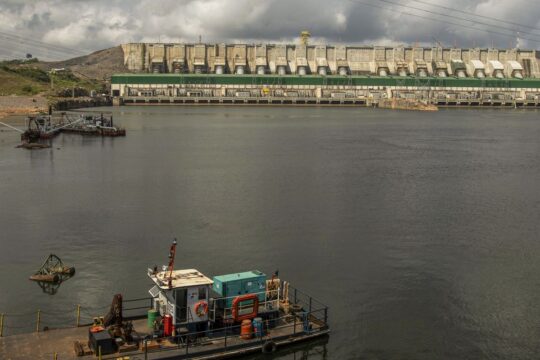 Após dez anos, Belo Monte ainda enfrenta críticas sociais e ambientais