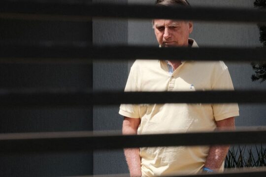 Bolsonaro entra com revisão criminal no STF para anular condenação